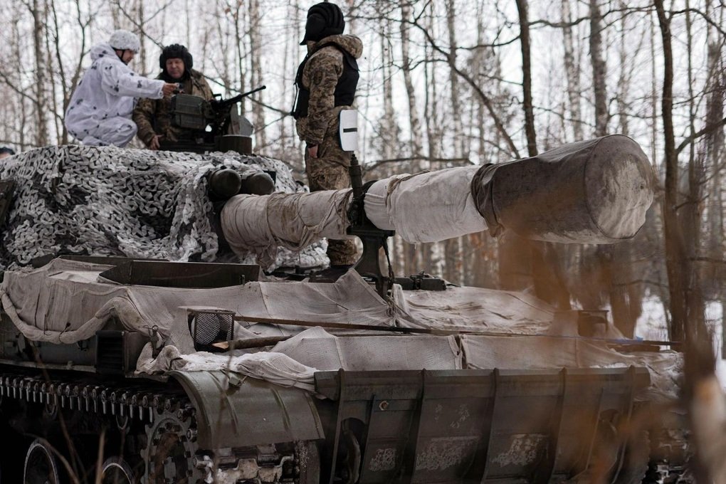 Russia poured out overwhelming firepower, seizing the opportunity when Ukraine was `thirsty` for ammunition 0